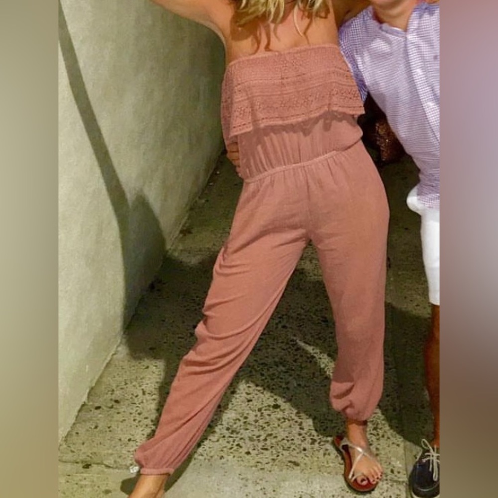 Billabong salmon colored jumpsuit. Great condition